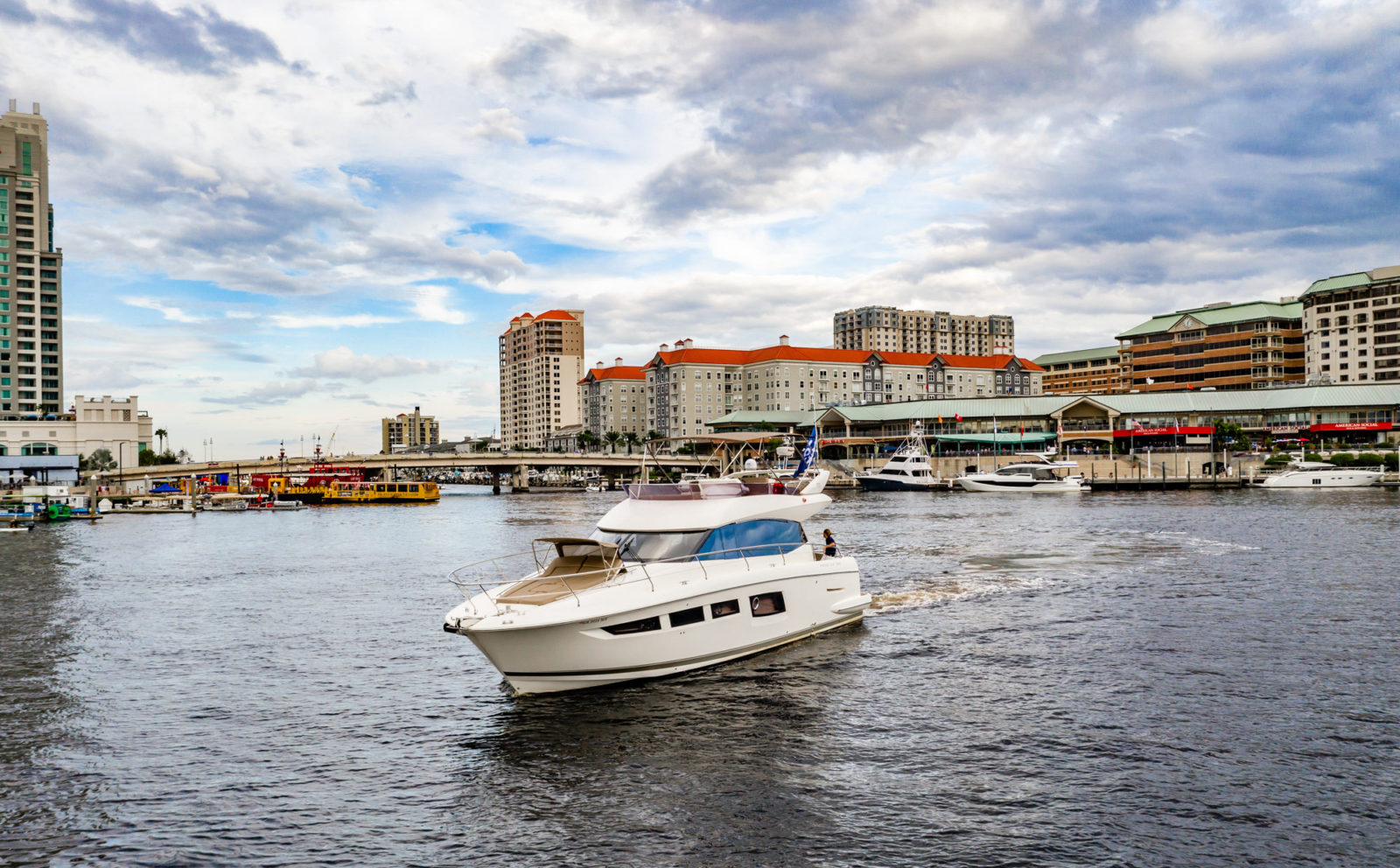 yacht rental tampa area